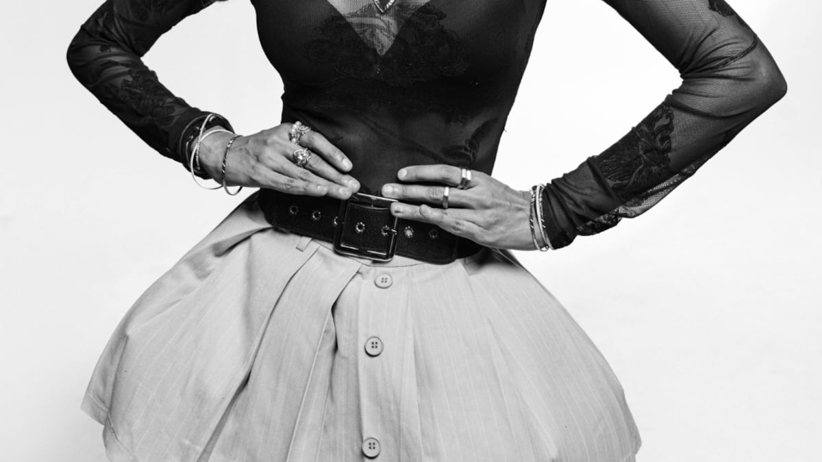 Las faldas de mezclilla son cosa del pasado, esta es la nueva tendencia que no puede faltar en tu clóset