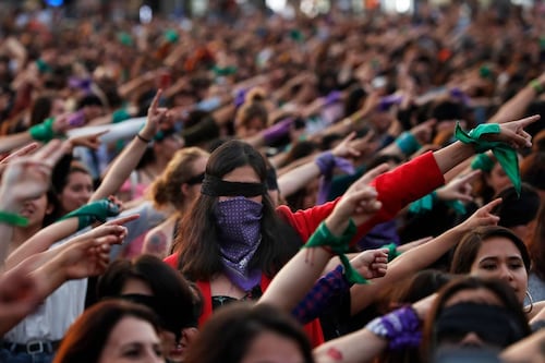En Chile van 11 femicidios en 2020: ONU advierte el peligro para mujeres en cuarentena