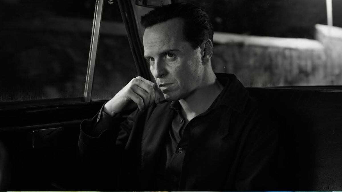 Escenas de la serie 'Ripley'