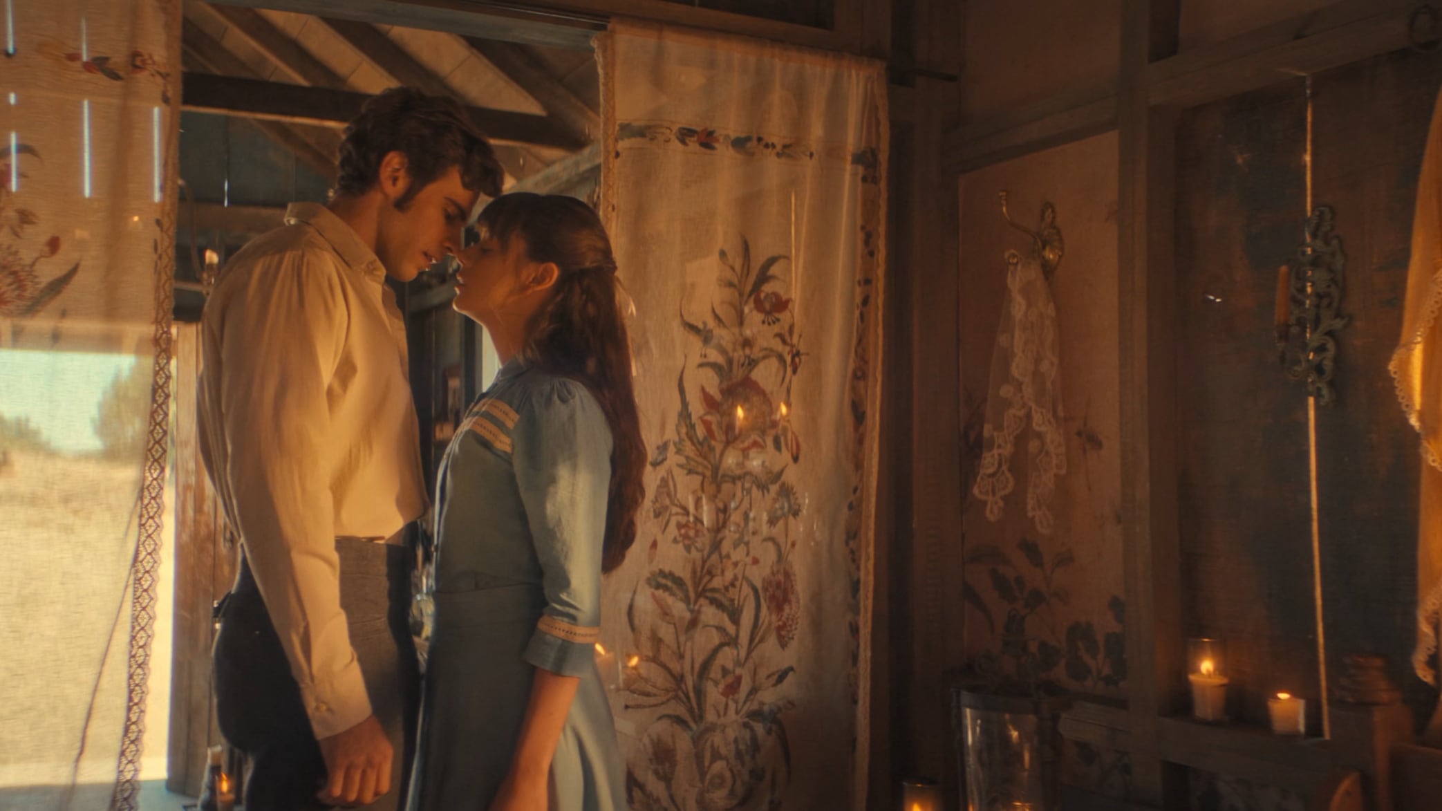 Azul Guaita y Andrés Baida reflexionan sobre el amor romántico con ‘Como agua para chocolate’