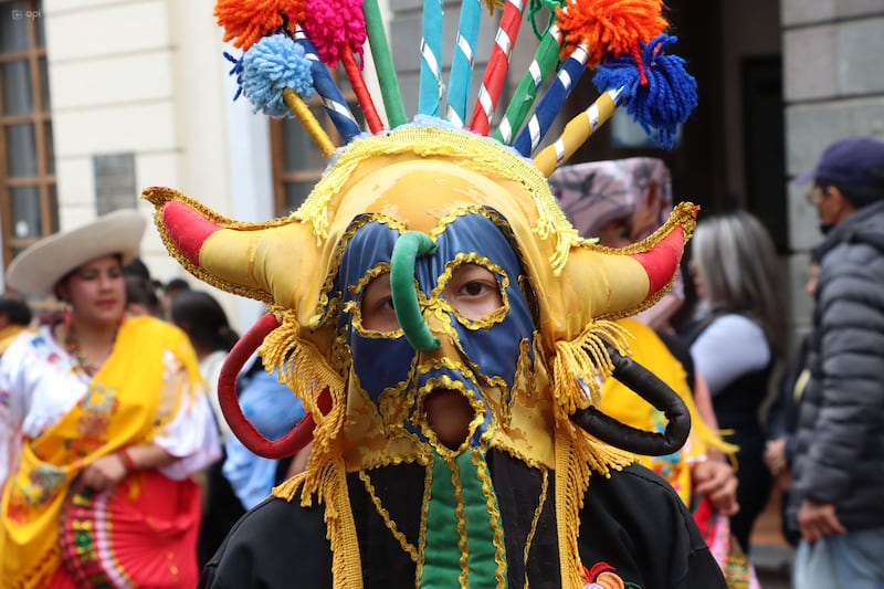 DESFILE DE LOS MERCADOS DE QUITO