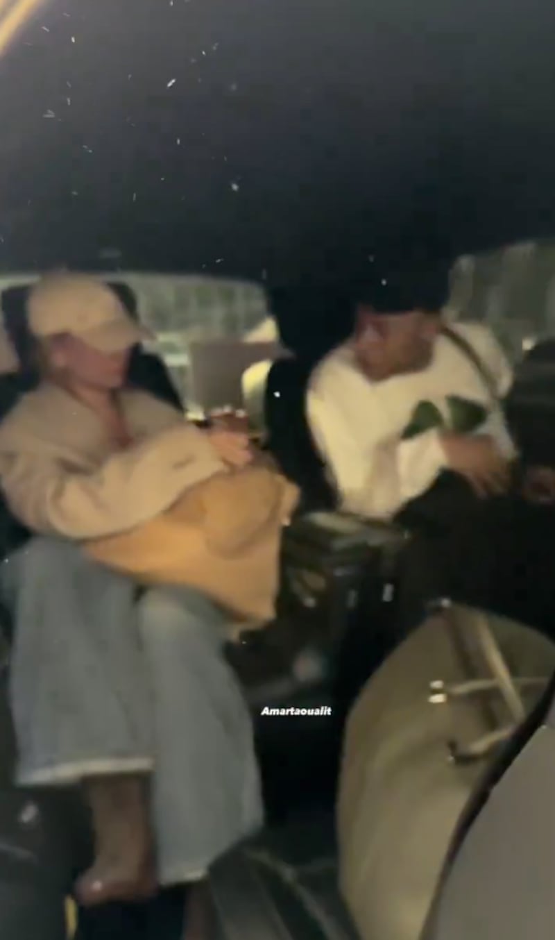 Kylian Mbappé y Ester Expósito.