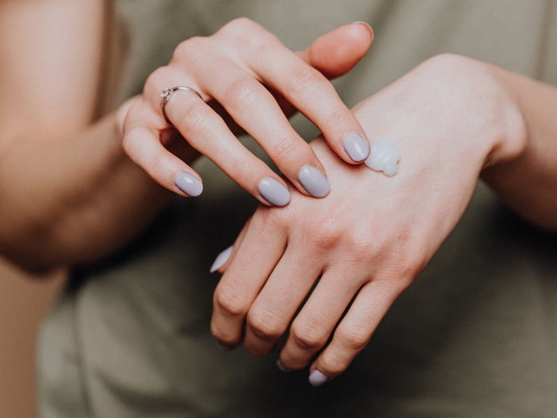 ¿Qué son las uñas ‘ecológicas’? La nueva tendencia de manicure que está arrasando en los salones