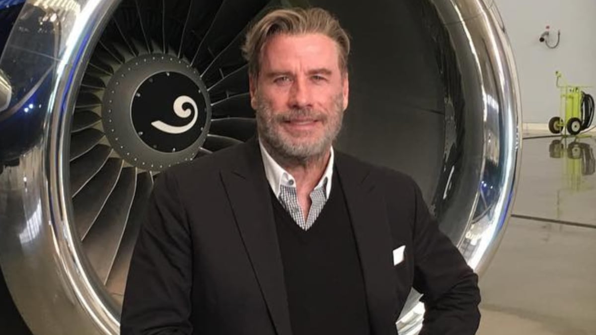 ¡Irreconocible! John Travolta reaparece a los 72 y su rostro ‘rejuvenecido’ impacta a los fans