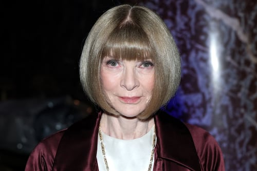 ¿Quién ocupará el lugar de Anna Wintour tras su renuncia como editora en jefe de Vogue?