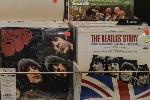 Así suena “Now and Then”: Lanzan nueva canción de The Beatles tras uso de Inteligencia Artificial