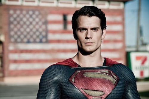 Henry Cavill seguiría siendo Superman en la nueva película que DC planea