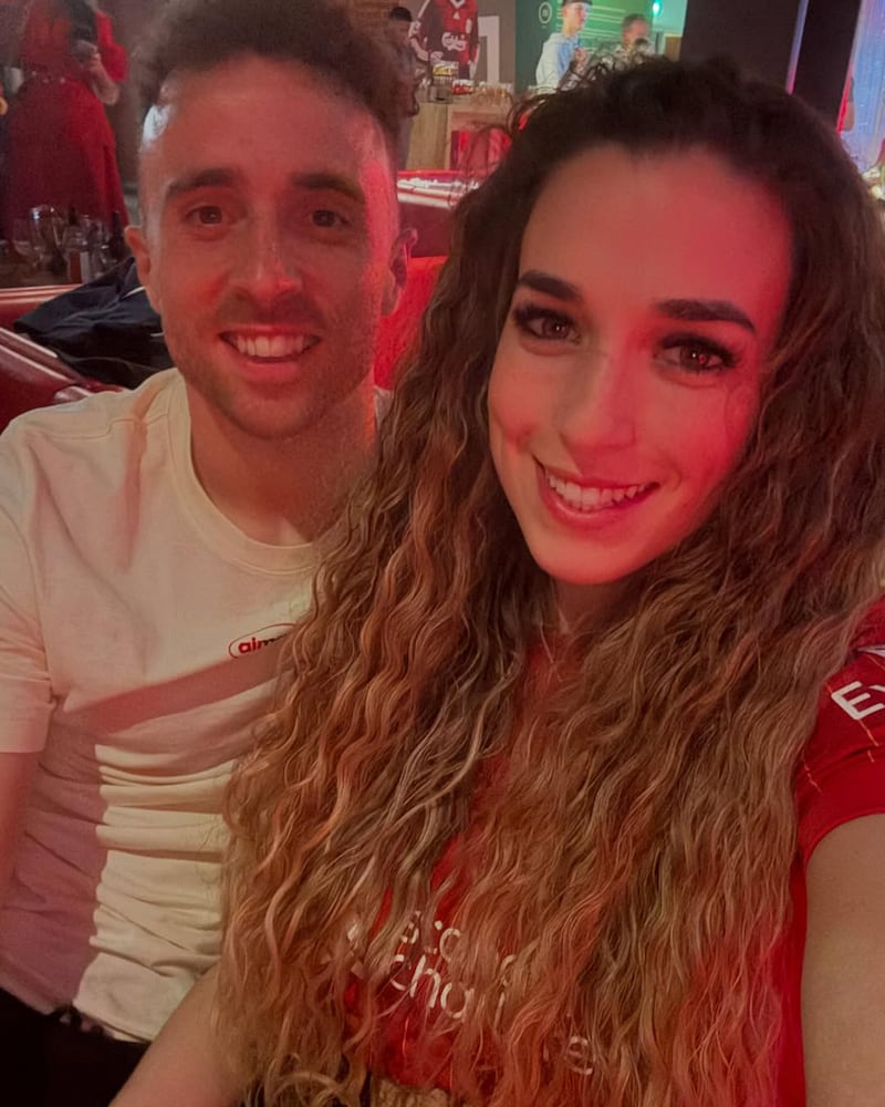 Rute Cardoso y Diogo Jota