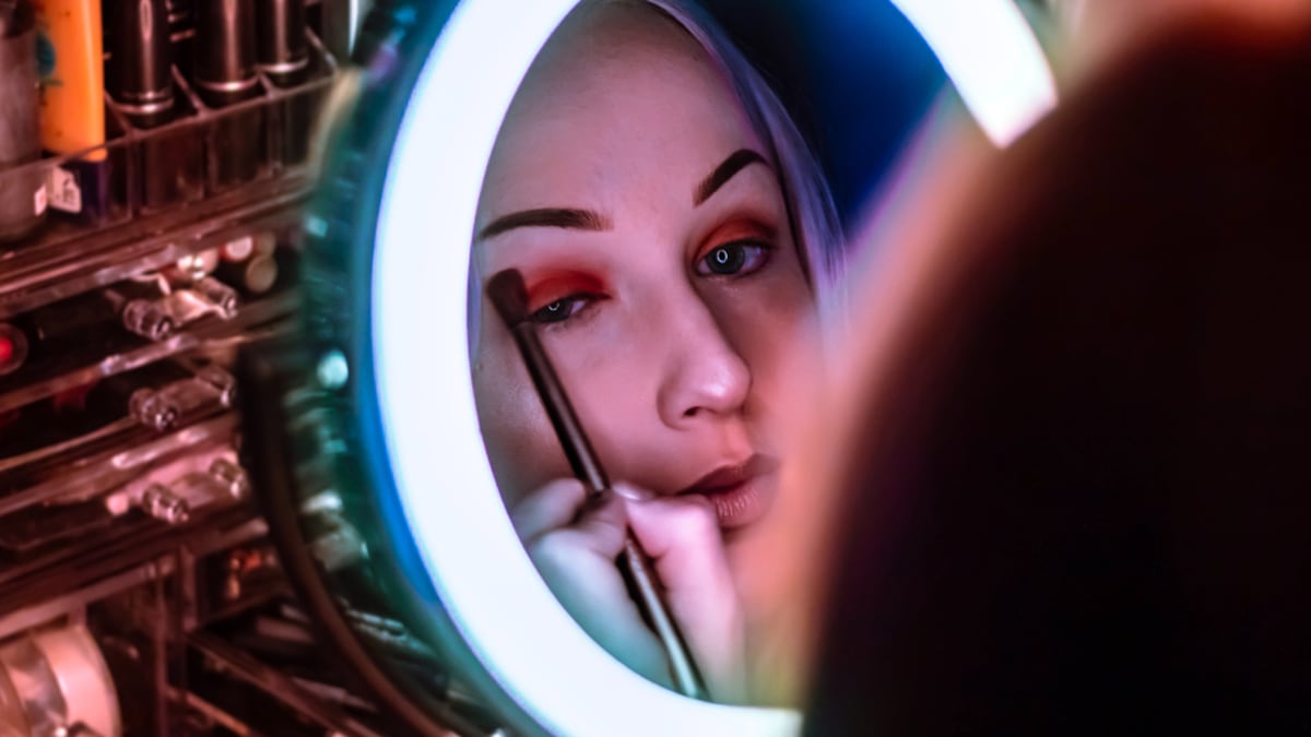 Esta técnica de maquillaje ayudará a realzar tu mirada.