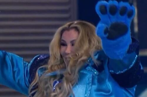 Azul es el eliminado 12 de Quién es la máscara; es Ninel Conde