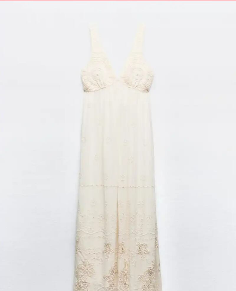 Vestido combinado de crochet limited edition de Zara