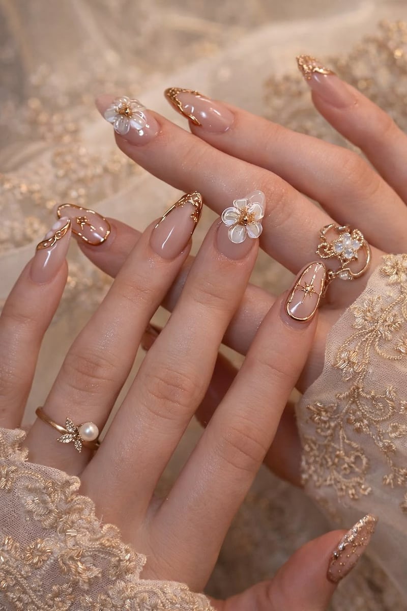 Uñas ‘Cumbres Borrascosas’: la manicura que causa sensación por su elegancia y belleza