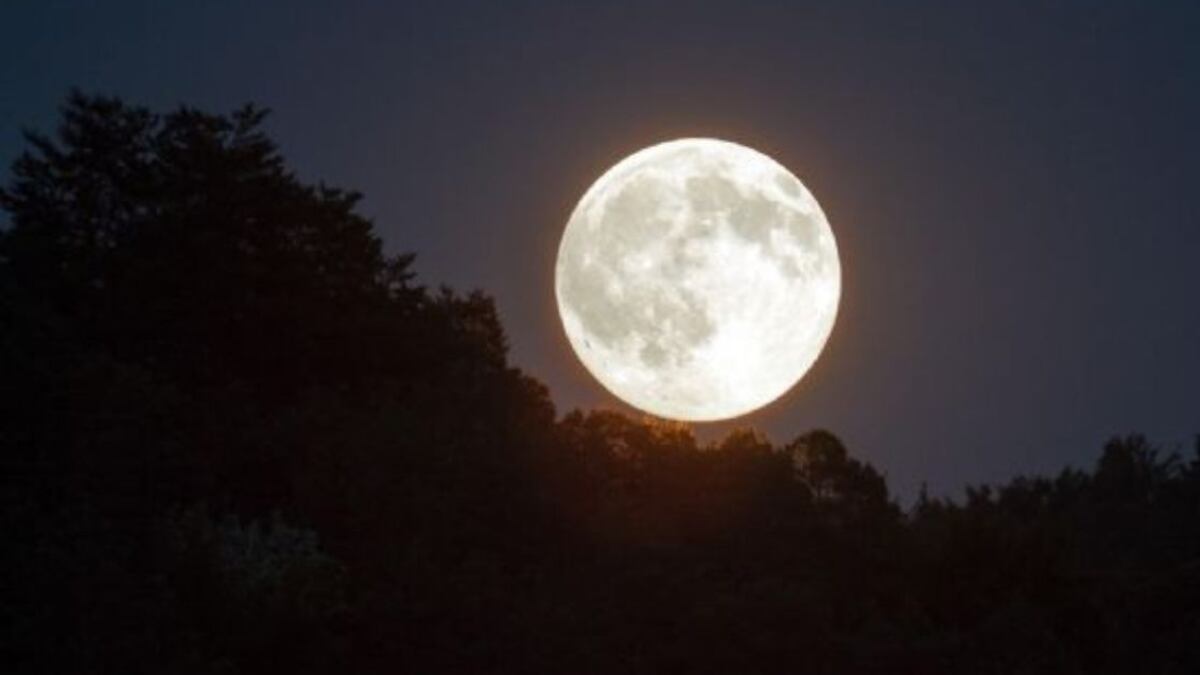 Será la la luna llena más grande y brillante del año 2022