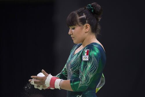 Alexa Moreno, la gimnasta criticada por su peso, obtiene bronce en Mundial de Gimnasia Artística