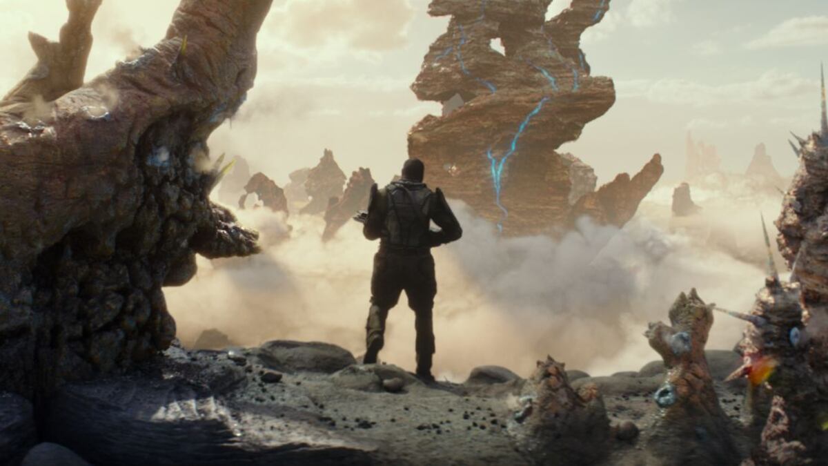 Abraham Popoola como Casca en 'Atlas'