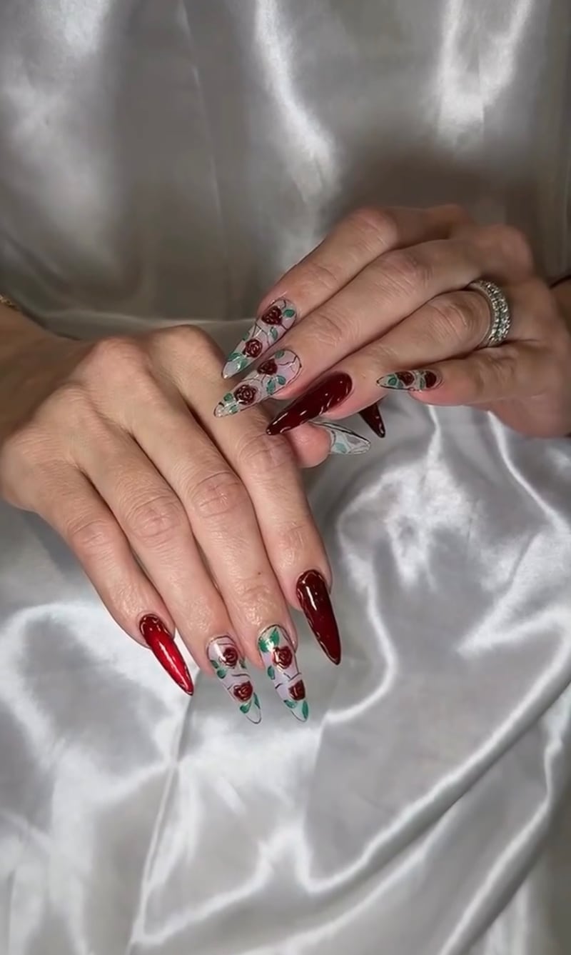 Uñas con rosas