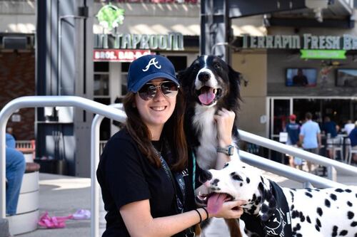 Joven muestra cómo es salvada por su mascota antes de desmayarse
