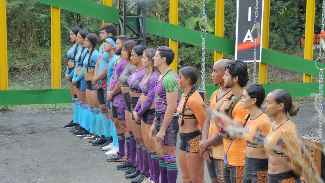 En los últimos capítulos del Desafío The Box se ha visto una cercanía particular y no se trata del triángulo amoroso de Juli, Rapelo y Aleja.