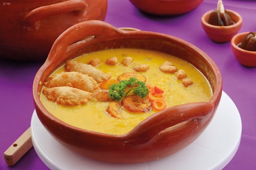 La sopa de la memoria: Un viaje al origen sagrado de la Fanesca