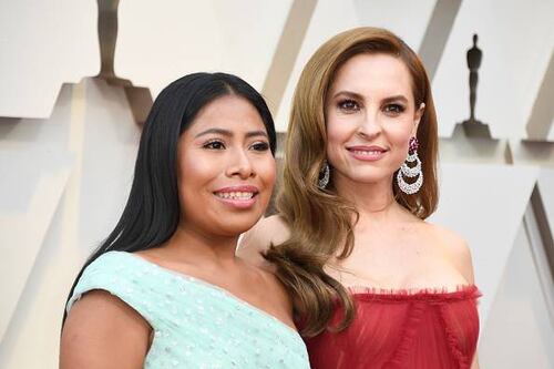 Yalitza y Marina De Tavira deslumbran en alfombra roja de los Óscar 2019