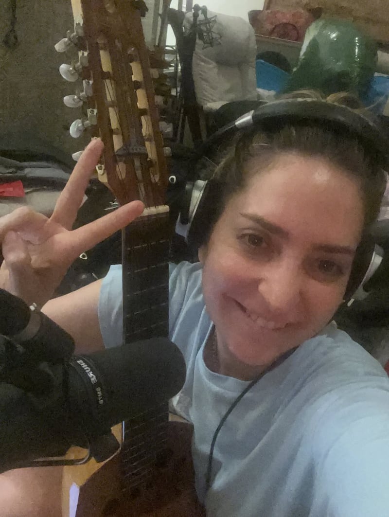 Nuevo tema musical de Mirella Cesa