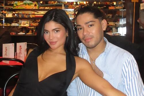 Revelan la causa de muerte del estilista de Kylie Jenner