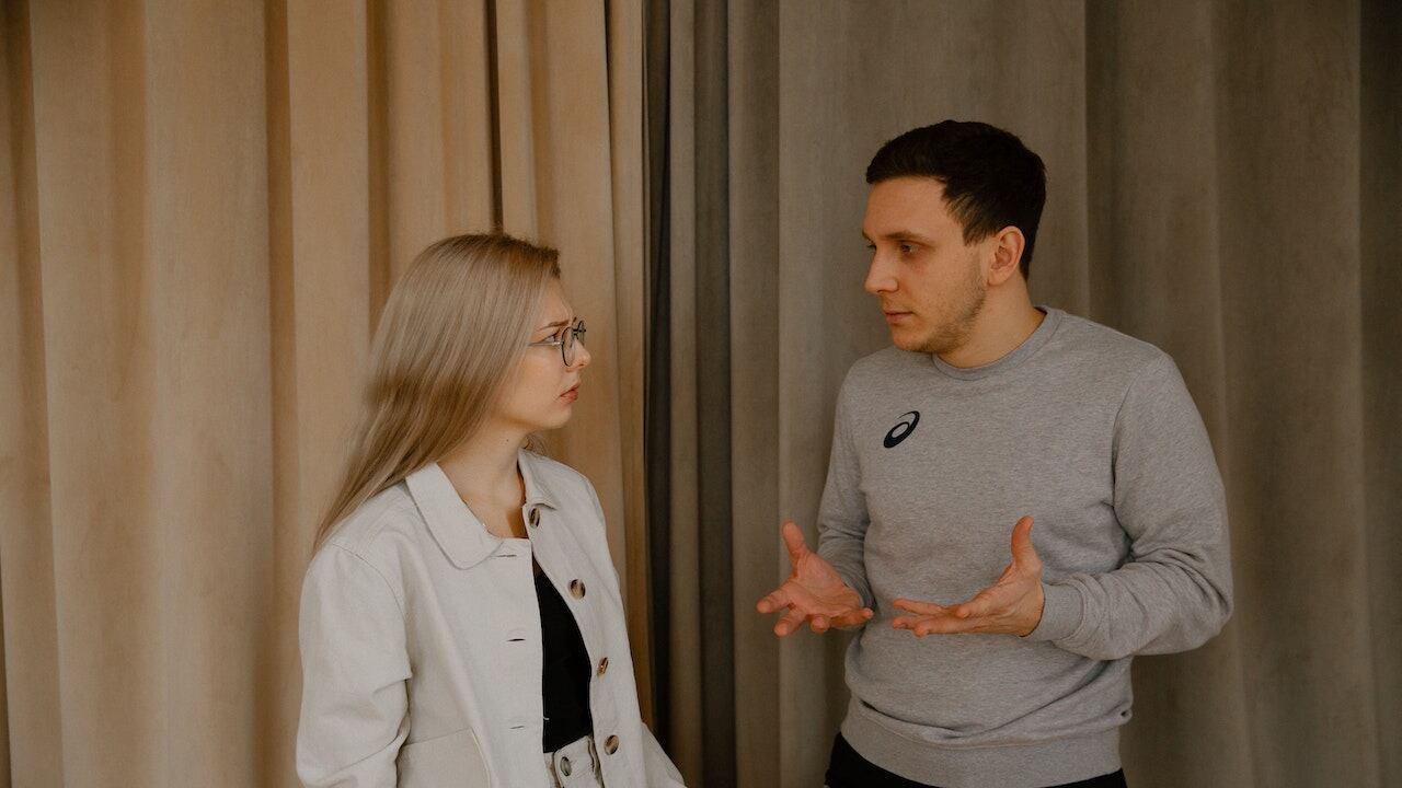 Si tu paraje constantemente te compara con su madre, la relación amorosa se puede resentir