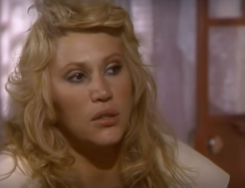 Esther en "Muchachitas"