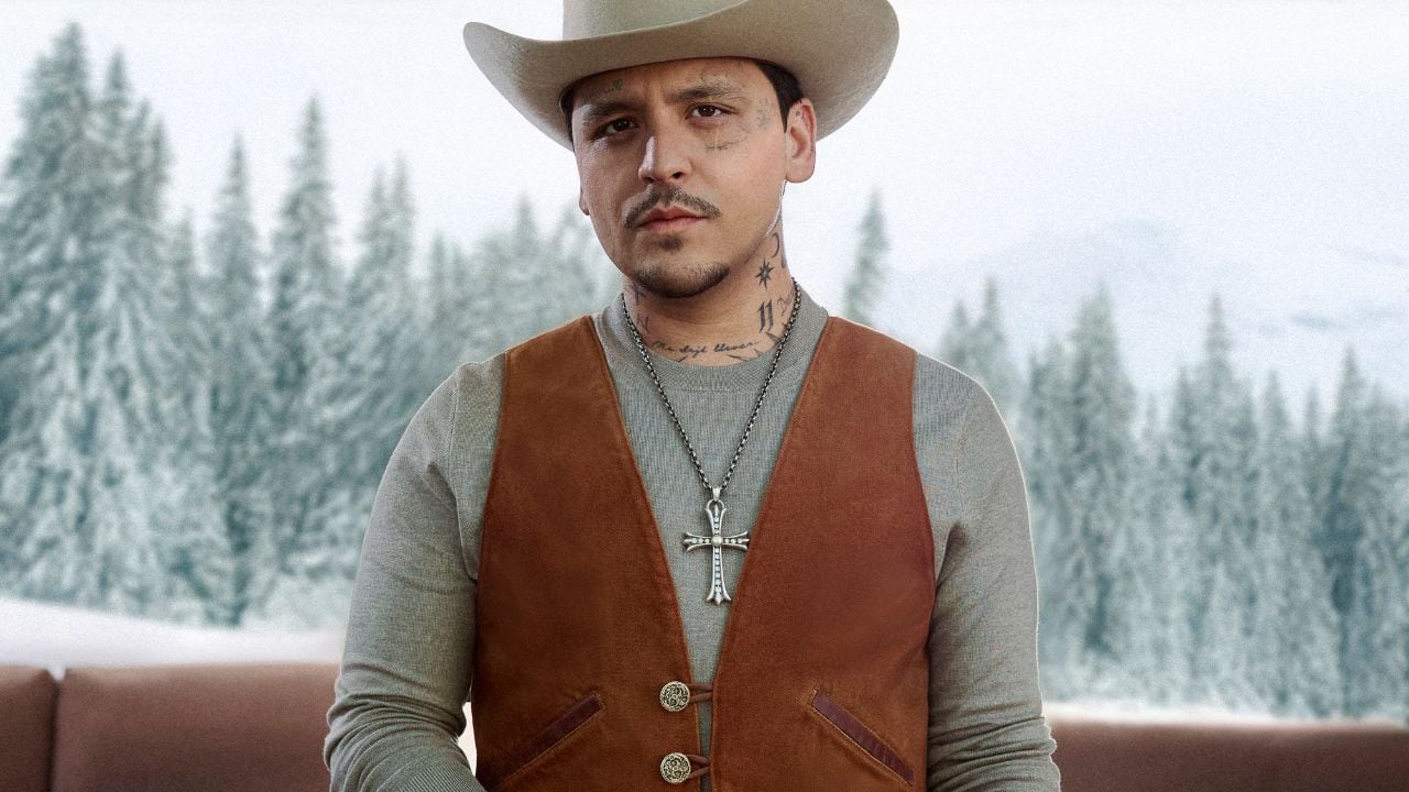 Christian Nodal comienza a revelar nuevo material con el lanzamiento de “Incompatibles”