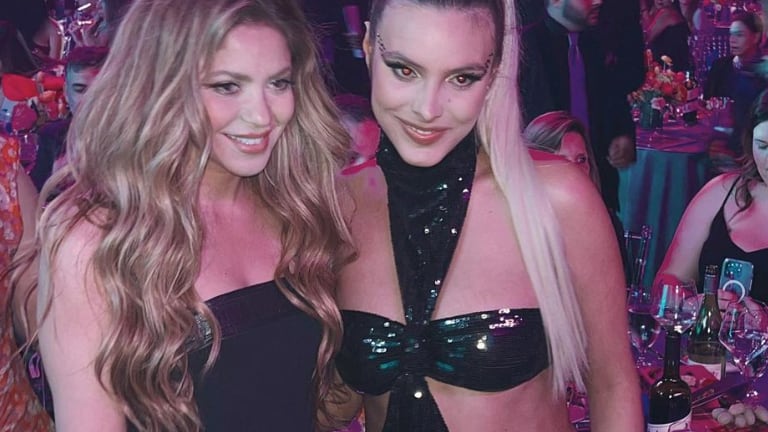 Shakira y la influencer Lele Pons en los  Billboard Mujeres Latinas en la Música 2023