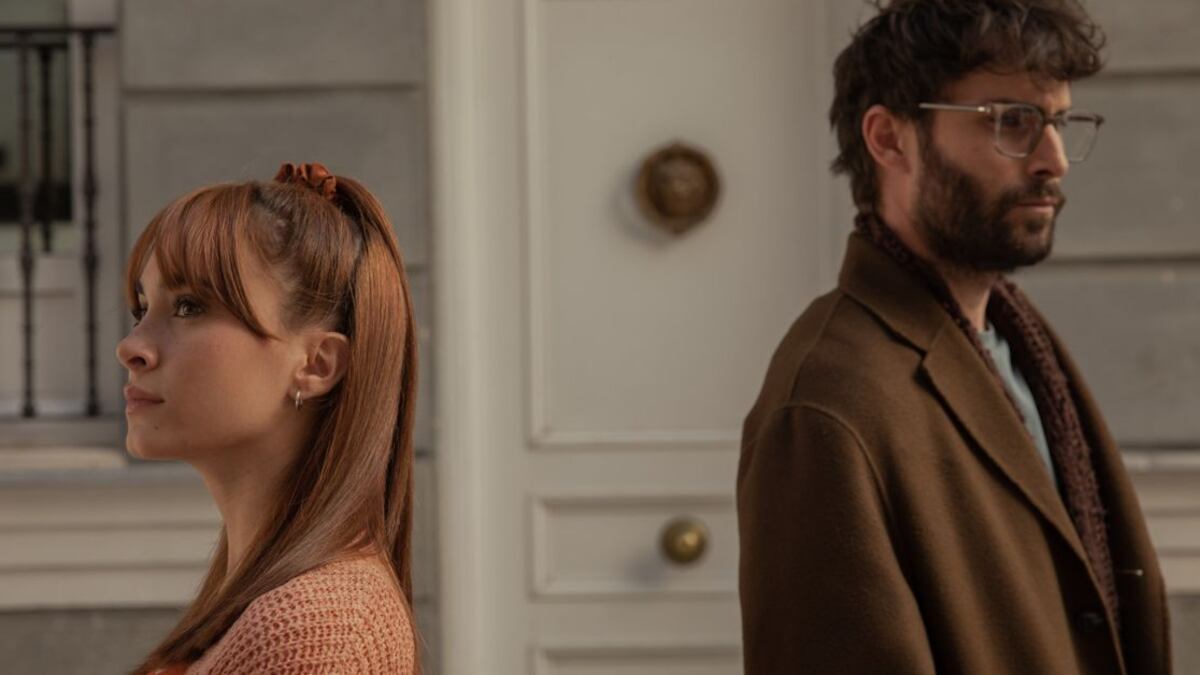 Aitana y Fernando Guallar protagonizan la película 'Pared con pared'