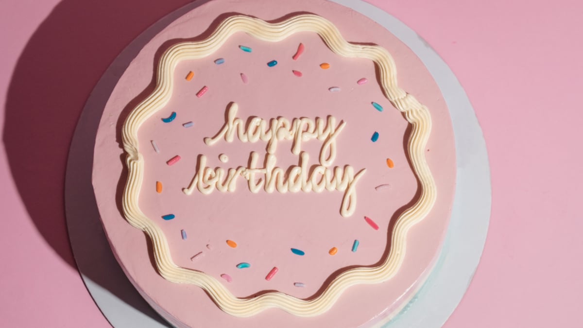 Pastel de cumpleaños en tendencia