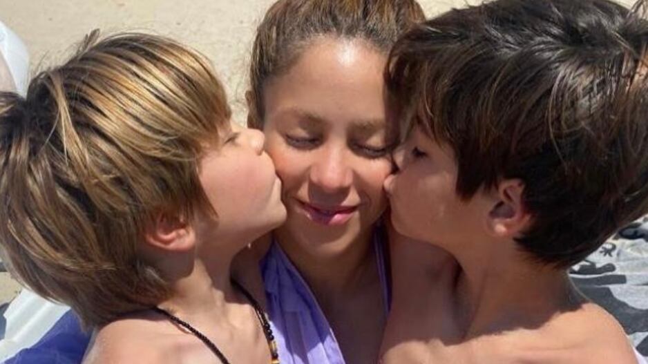 Shakira y sus hijos Milán y Sasha
