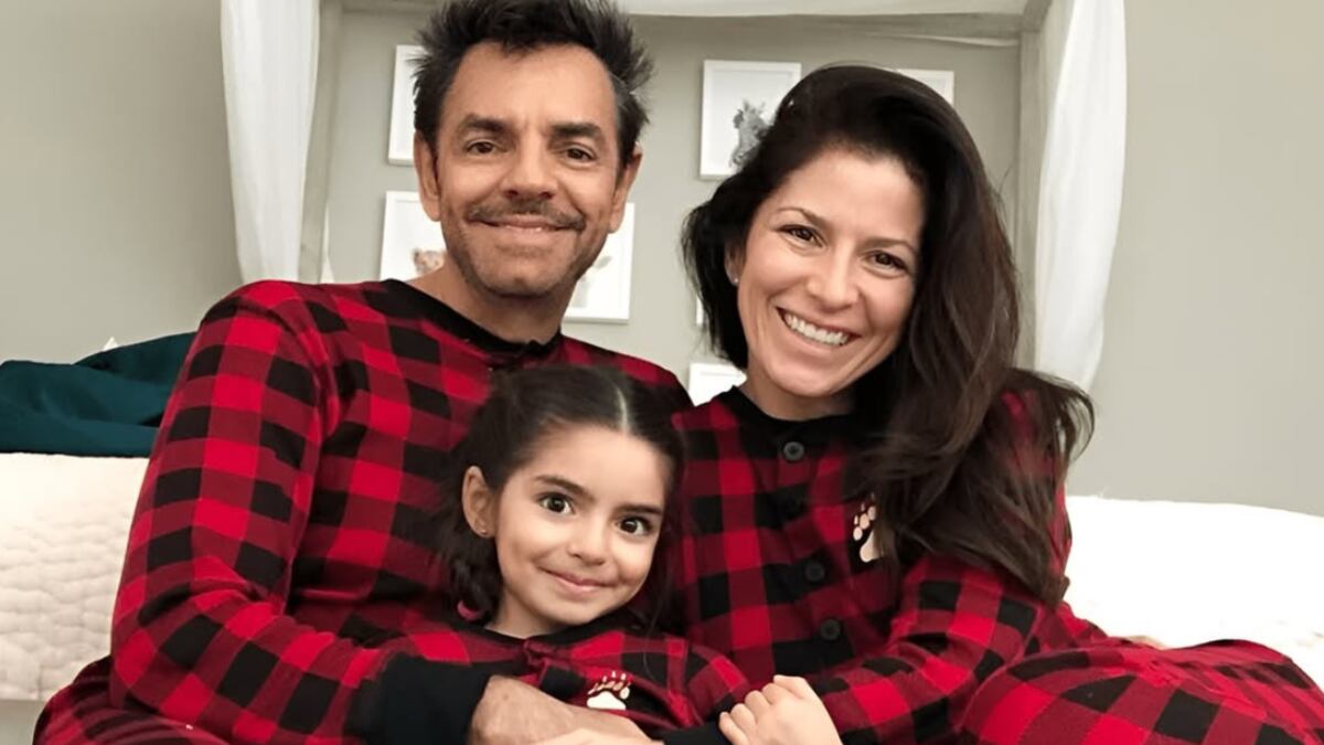 La Navidad llegó temprano para los Derbez.