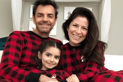 ¡El espíritu a todo lo que da!: los Derbez presumieron su espectacular árbol de Navidad de forma “adelantada”