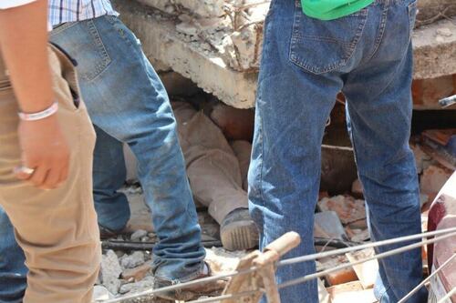 “Ví las piernas de personas bajo los escombros”: El impactante relato desde el epicentro del sismo
