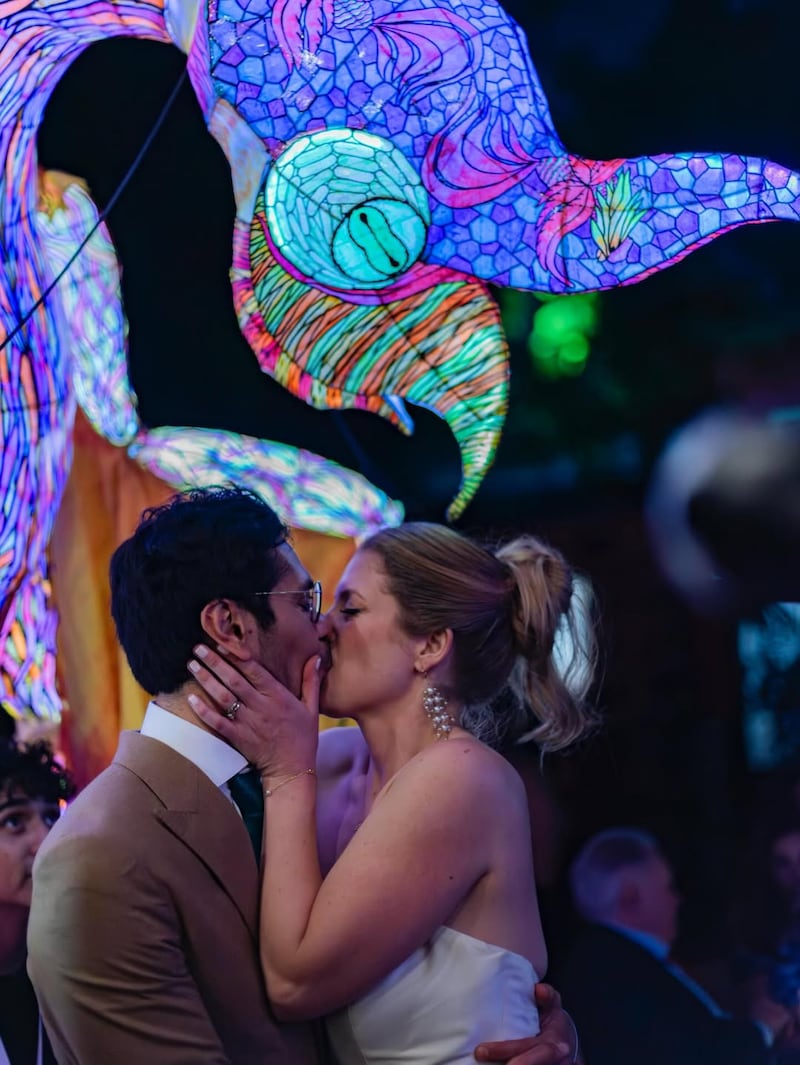 La nueva tendencia de show en bodas que está causando furor en redes: es alucinante