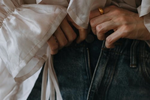 Carolina Herrera aprueba estos jeans solo si los combinas de esta forma