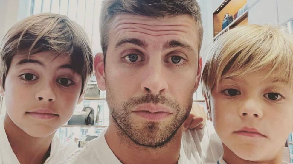 Pique y sus hijos con Shakira