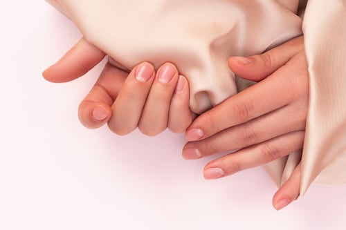 ¡Ni french, ni milky! Las uñas japonesas que serán tendencia por su especial diseño: así se llevan