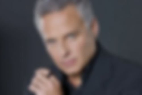 Famoso actor confiesa que una actriz le propuso tener intimidad durante escena de cama; ¿Quién es?