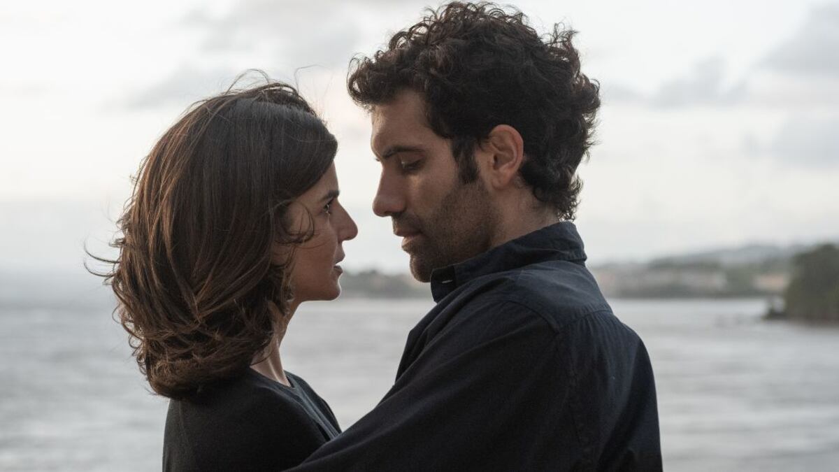 Escena de la serie 'Clanes'