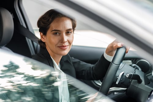 Las mujeres son más prudentes conduciendo: El 73% de las muertes viales son masculinas