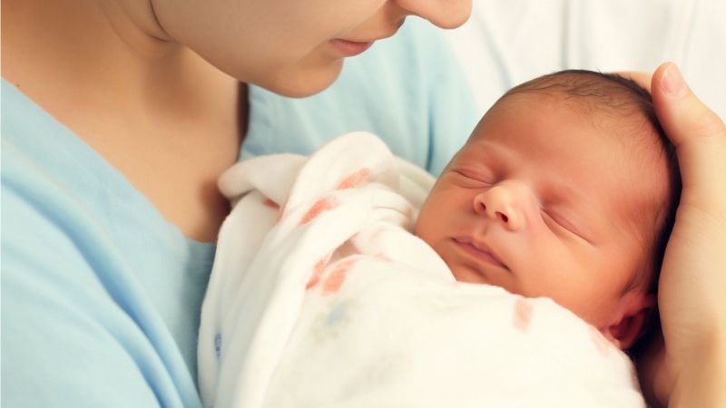 En 2024 se registraron más de 32 mil embarazos en adolescentes.