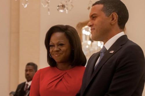 Viola Davis responde a las críticas por su interpretación de Michelle Obama en The First Lady