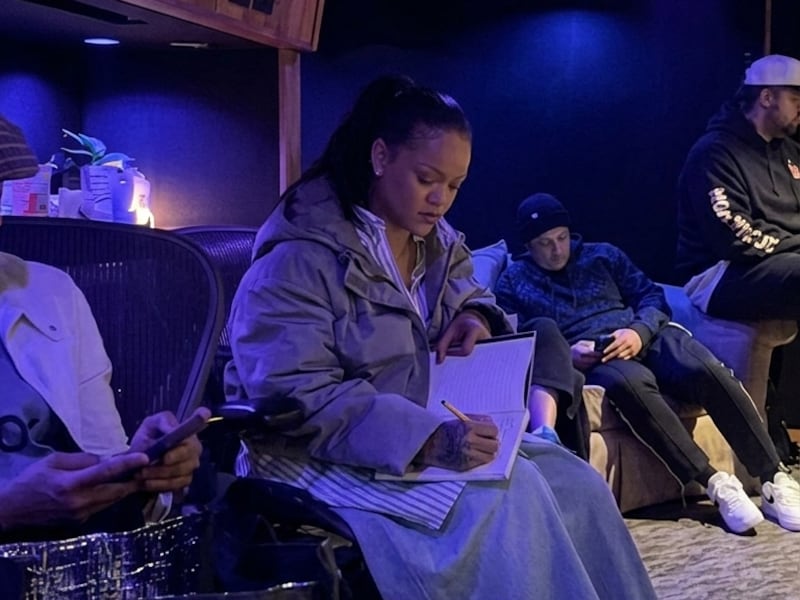 Rihanna rutina nocturna