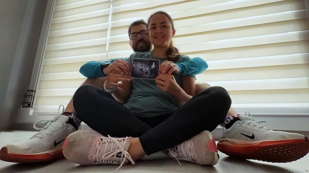 Glenda Morejón y Marlon Pesantez. Los deportistas se enfocan tanto en su bebé como en Los Ángeles 2028.