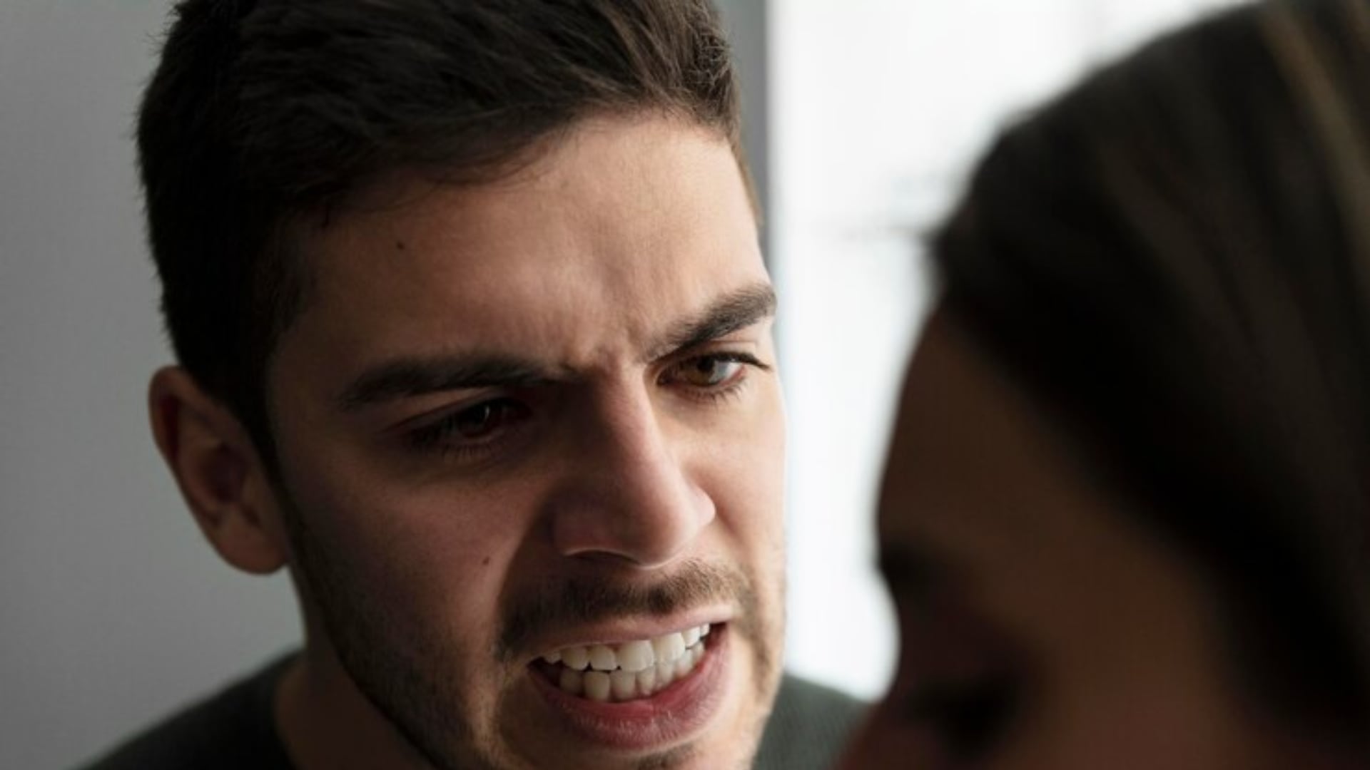 Hay varios tipos de hombres que se deben evitar: el ratón, lobo y sanguijuela, según la cantante y presentadora de televisión, Ingrid Coronado.