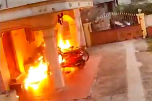 Hombre arrojó bombas molotov a la casa de su expareja porque le terminó