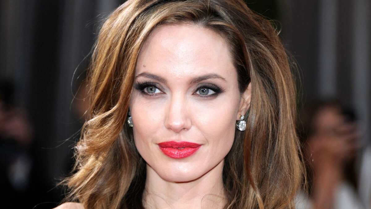 Angelina Jolie impactó en el Festival de Cine de Venecia con este look.